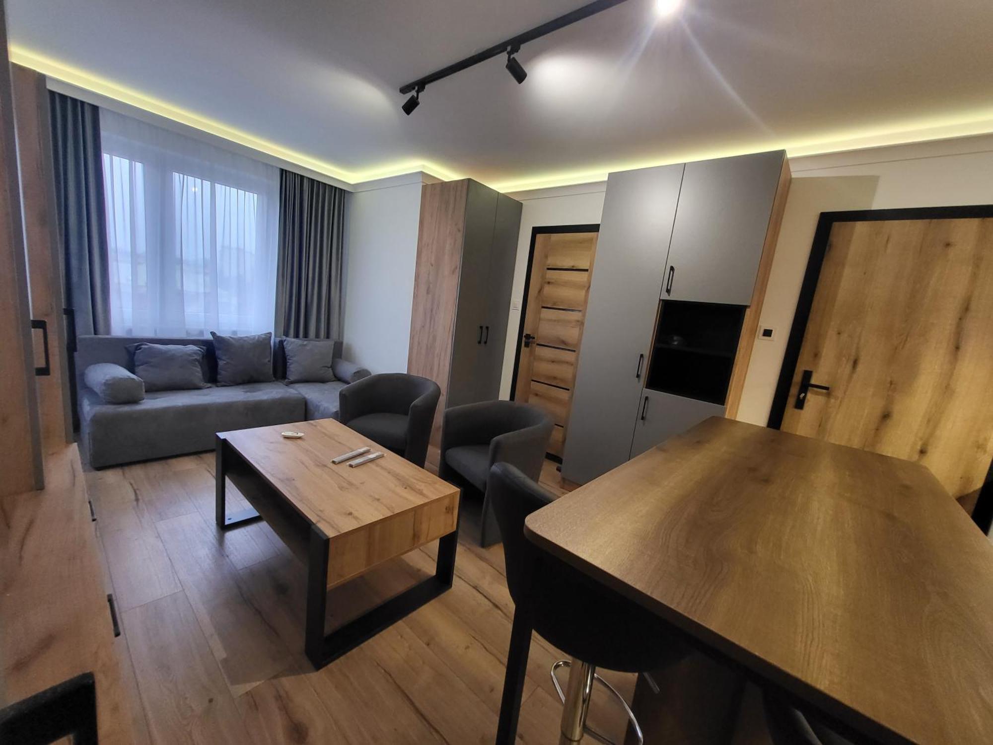 Handy Apartamenty - Mieszkania Na Doby W Centrum Rzeszowa Εξωτερικό φωτογραφία